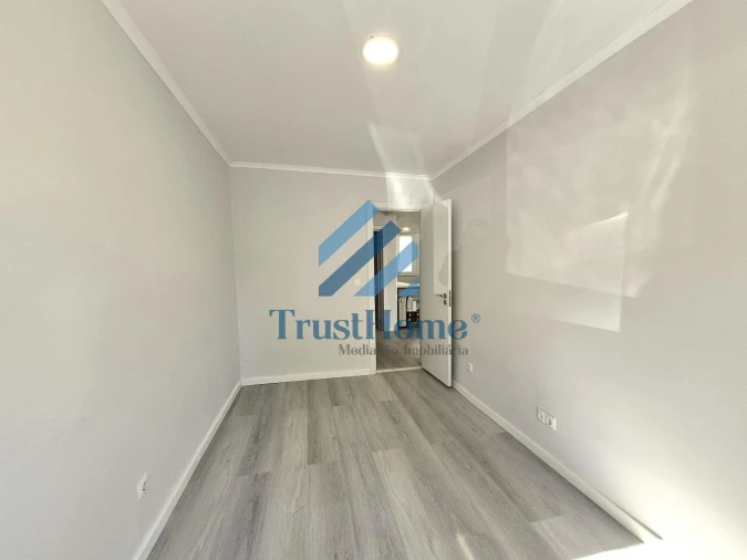 Apartamento T2 para Venda em Benfica Foto 10