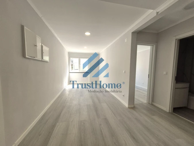 Apartamento T2 para Venda em Benfica Foto 8