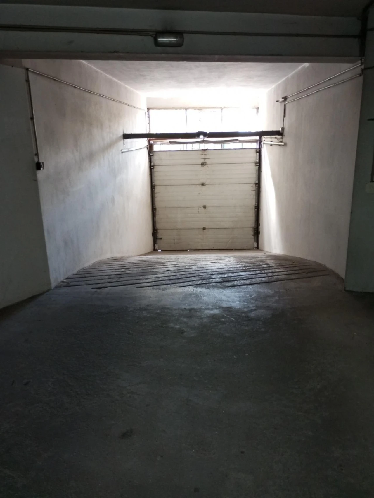 Garagem para Arrendamento em Real, Dume e Semelhe Foto 7
