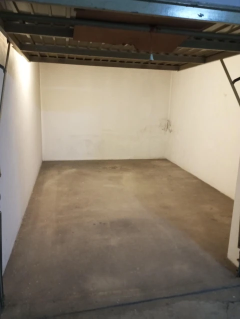 Garagem para Arrendamento em Real, Dume e Semelhe