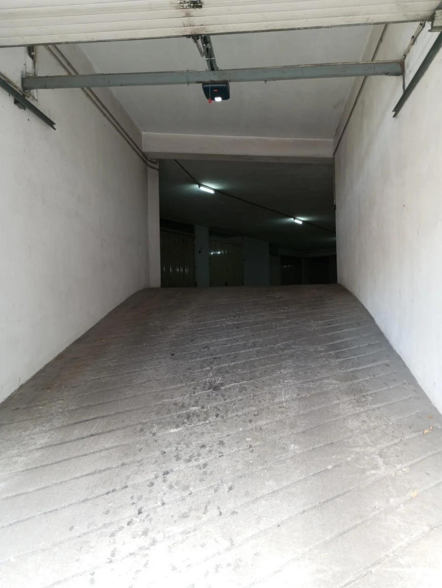 Garagem para Arrendamento em Real, Dume e Semelhe Foto 2