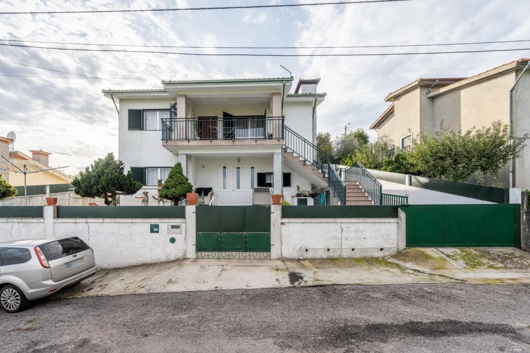 Moradia T3 para Venda em Lordelo Foto 1