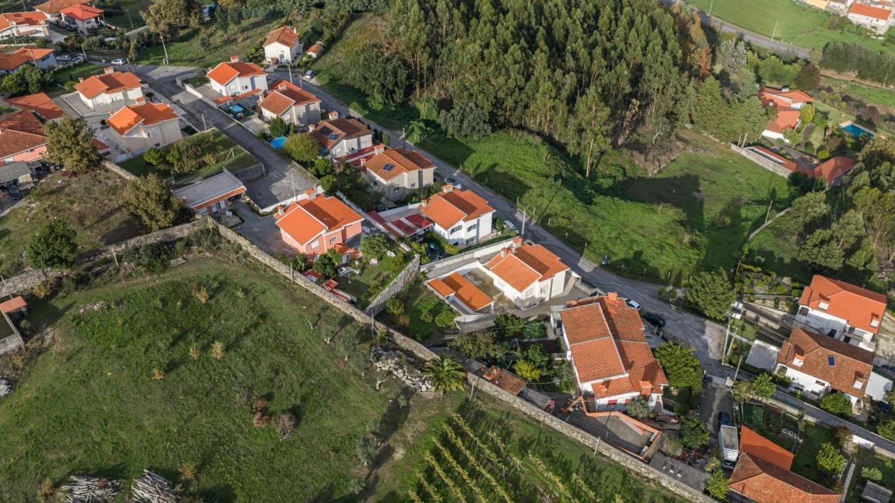 Moradia T3 para Venda em Lordelo Foto 27