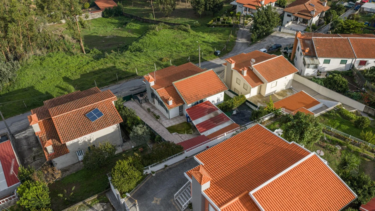 Moradia T3 para Venda em Lordelo Foto 29