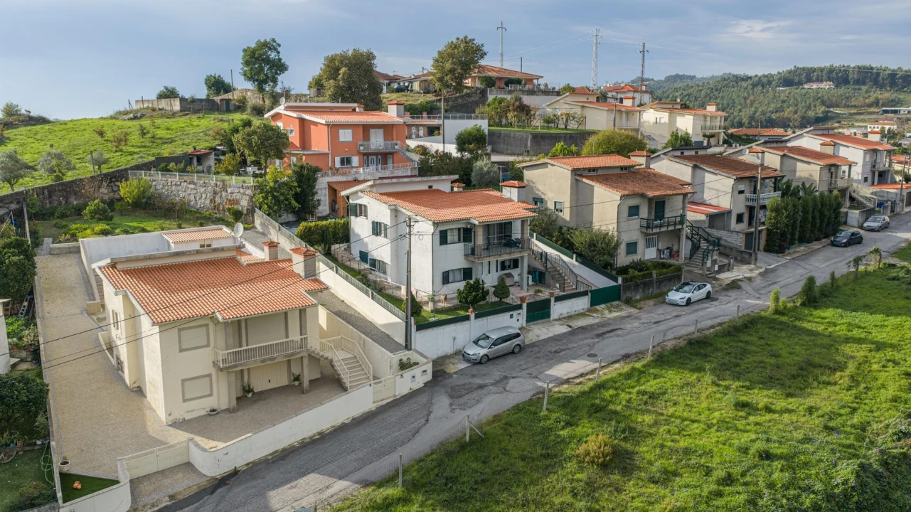 Moradia T3 para Venda em Lordelo Foto 32