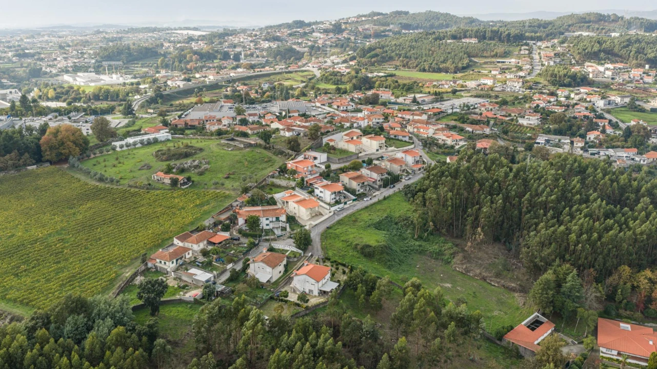 Moradia T3 para Venda em Lordelo Foto 34