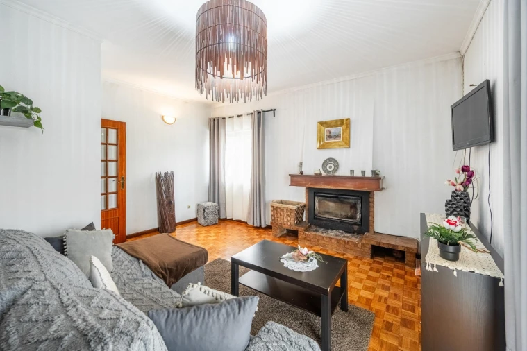 Moradia T3 para Venda em Lordelo Foto 12