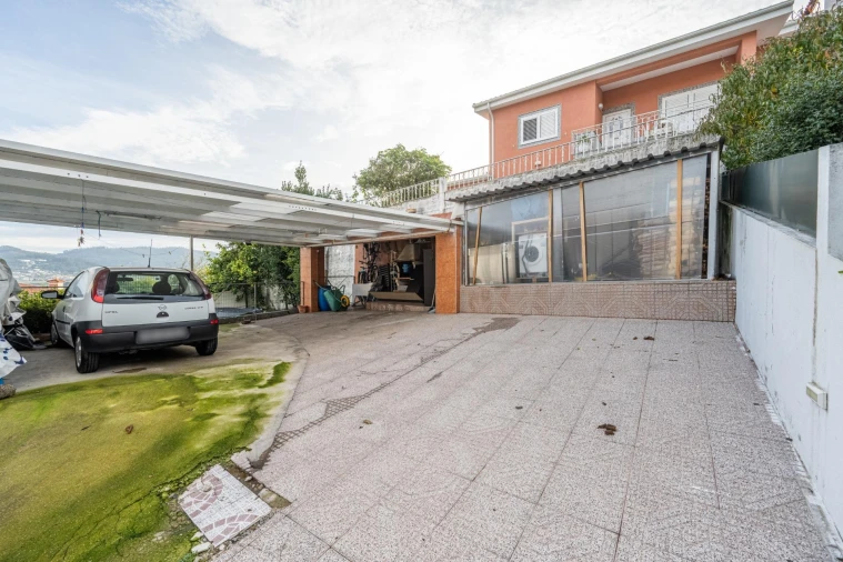 Moradia T3 para Venda em Lordelo Foto 20