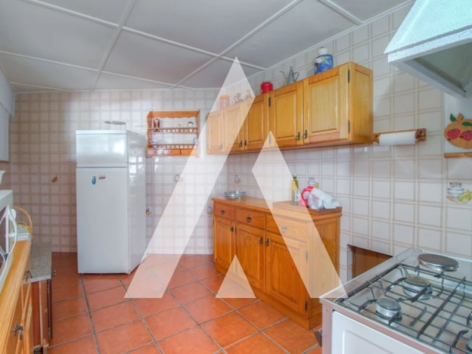 Moradia T6 para Venda em Oiã Foto 41