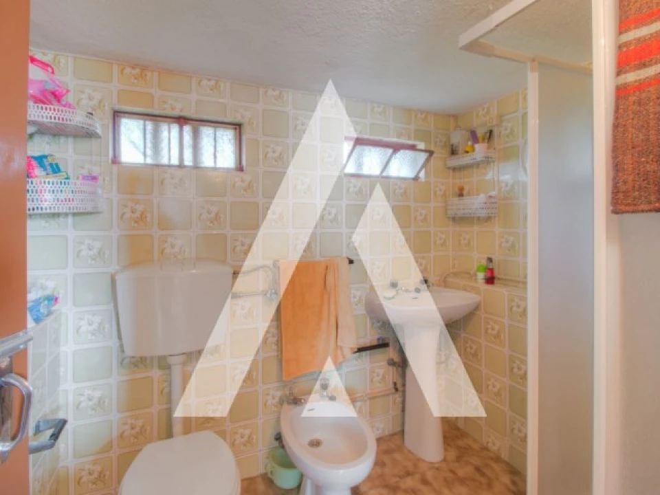 Moradia T6 para Venda em Oiã Foto 46