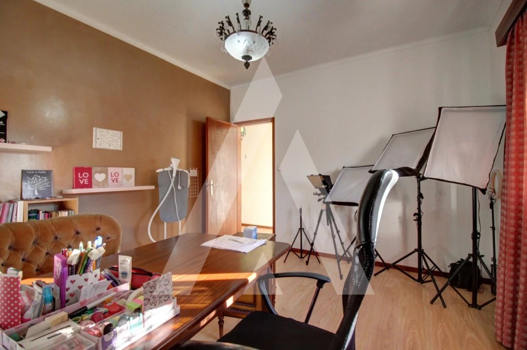 Moradia T6 para Venda em Oiã Foto 20