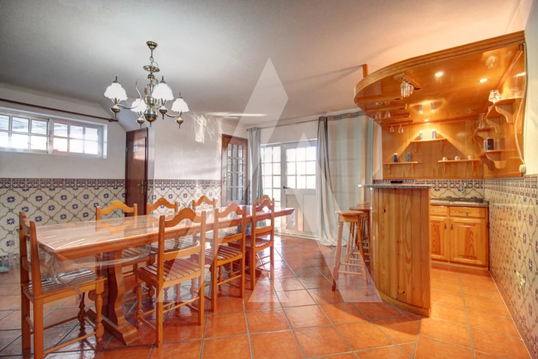 Moradia T6 para Venda em Oiã Foto 2