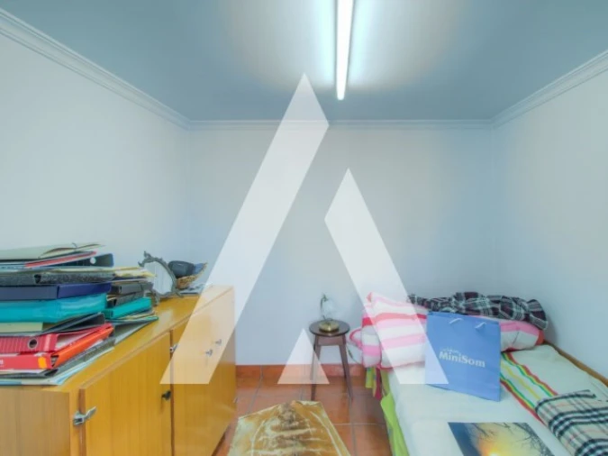 Moradia T6 para Venda em Oiã Foto 40