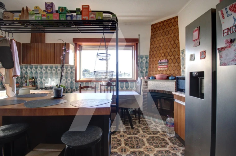 Moradia T6 para Venda em Oiã Foto 7