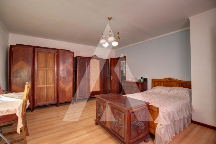 Moradia T6 para Venda em Oiã Foto 29