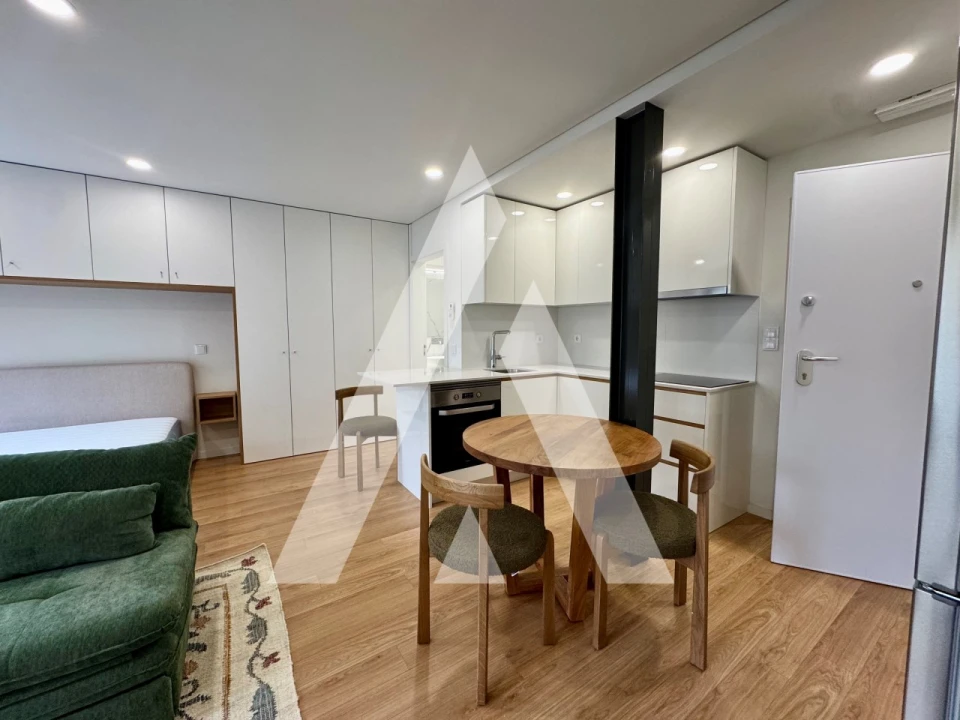 Apartamento para Venda em Cedofeita, Santo Ildefonso, Sé, Miragaia, São Nicolau e Vitória Foto 2