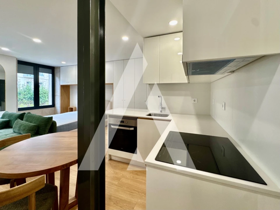 Apartamento para Venda em Cedofeita, Santo Ildefonso, Sé, Miragaia, São Nicolau e Vitória Foto 4