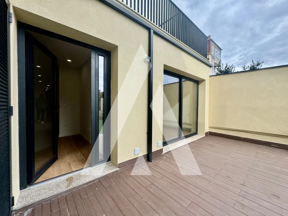 Apartamento T1 para Venda em Cedofeita, Santo Ildefonso, Sé, Miragaia, São Nicolau e Vitória Foto 17