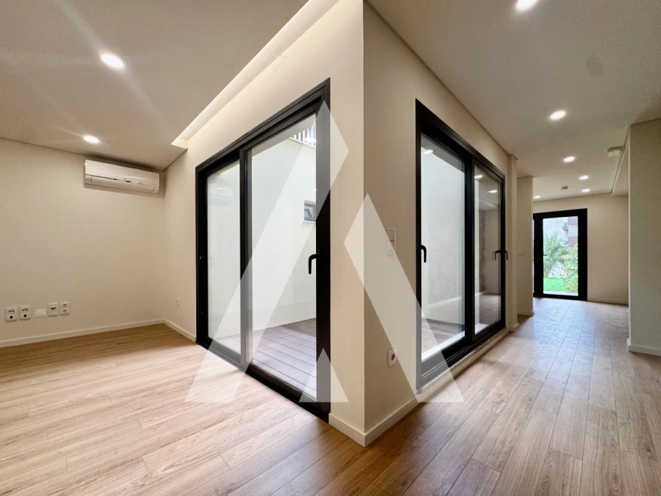 Apartamento T1 para Venda em Cedofeita, Santo Ildefonso, Sé, Miragaia, São Nicolau e Vitória Foto 15