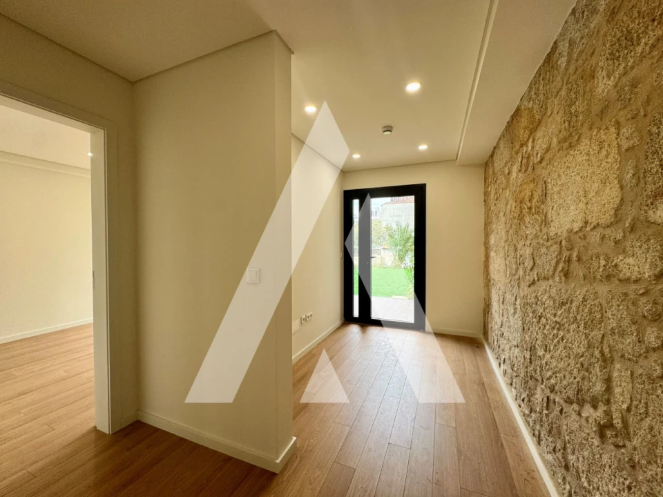 Apartamento T1 para Venda em Cedofeita, Santo Ildefonso, Sé, Miragaia, São Nicolau e Vitória Foto 16