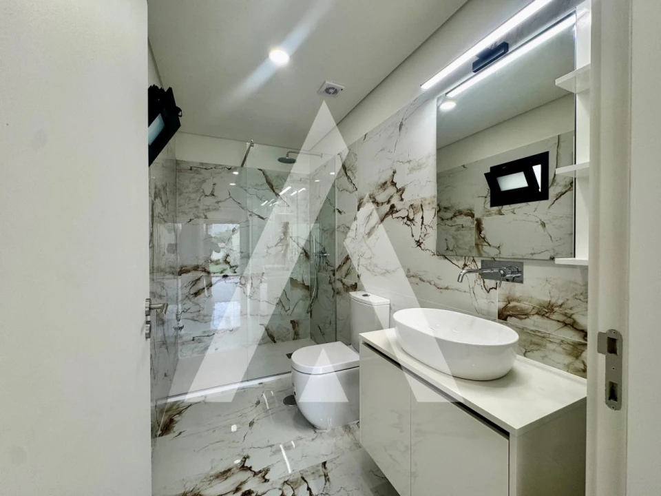 Apartamento T1 para Venda em Cedofeita, Santo Ildefonso, Sé, Miragaia, São Nicolau e Vitória Foto 13