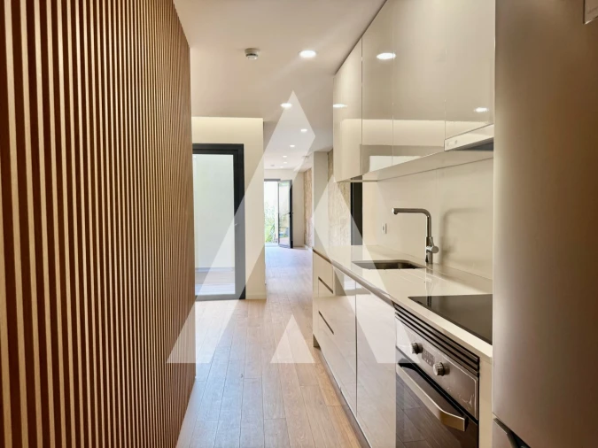 Apartamento T1 para Venda em Cedofeita, Santo Ildefonso, Sé, Miragaia, São Nicolau e Vitória Foto 27
