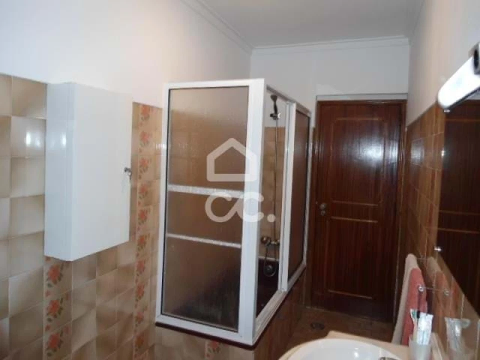 Apartamento T4 para Venda em Corroios Foto 29