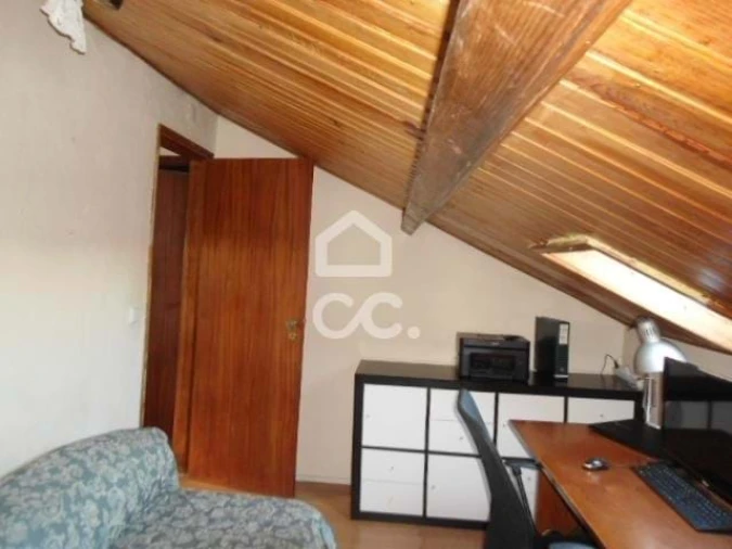 Apartamento T4 para Venda em Corroios Foto 9