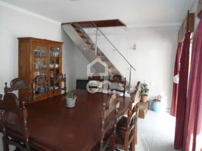 Apartamento T4 para Venda em Corroios Foto 11