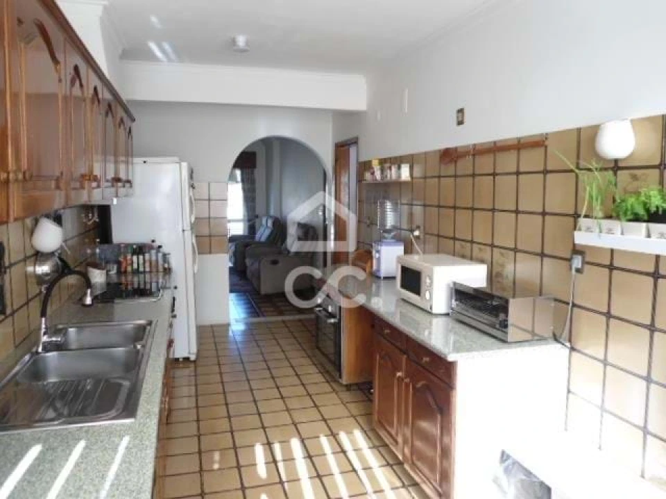 Apartamento T4 para Venda em Corroios Foto 19