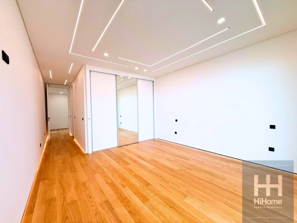 Moradia T3 para Venda em Santo Antonio Foto 25