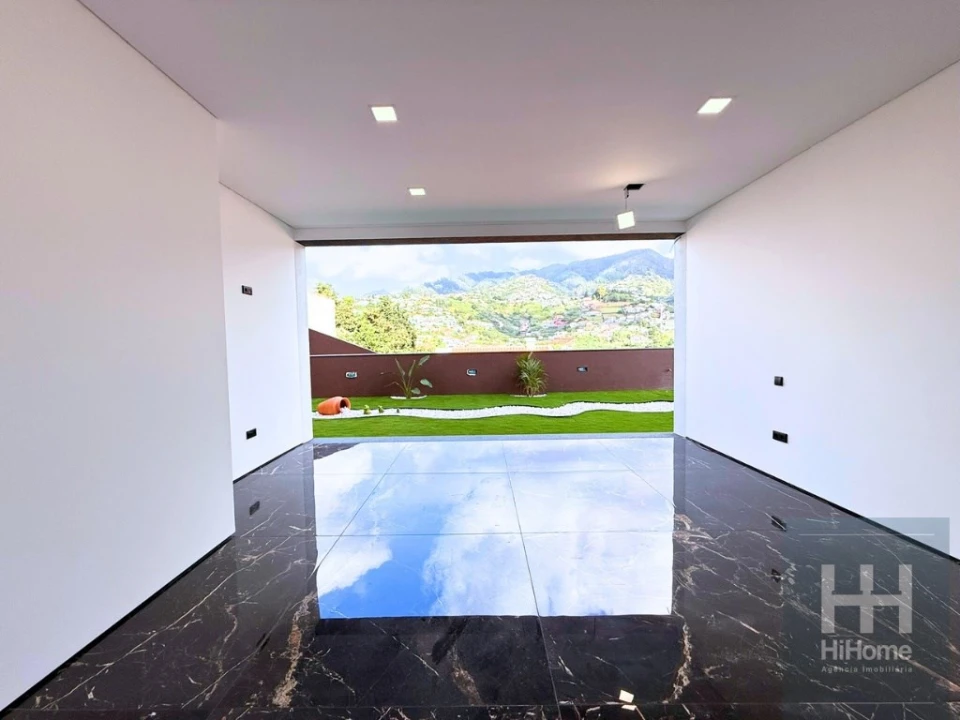 Moradia T3 para Venda em Santo Antonio Foto 35