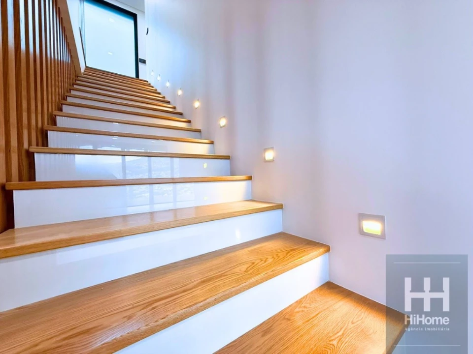 Moradia T3 para Venda em Santo Antonio Foto 14