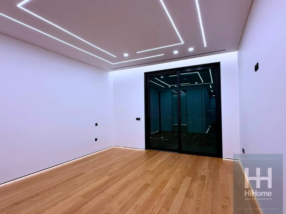 Moradia T3 para Venda em Santo Antonio Foto 85