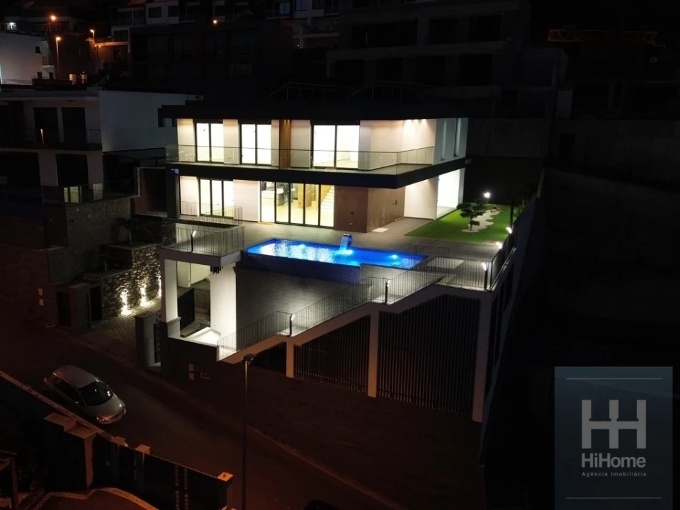 Moradia T3 para Venda em Santo Antonio Foto 95