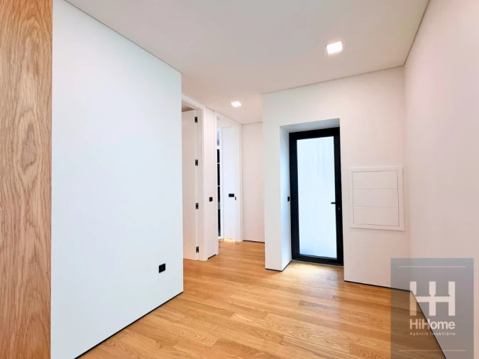 Moradia T3 para Venda em Santo Antonio Foto 16