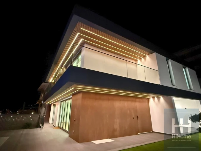 Moradia T3 para Venda em Santo Antonio Foto 98