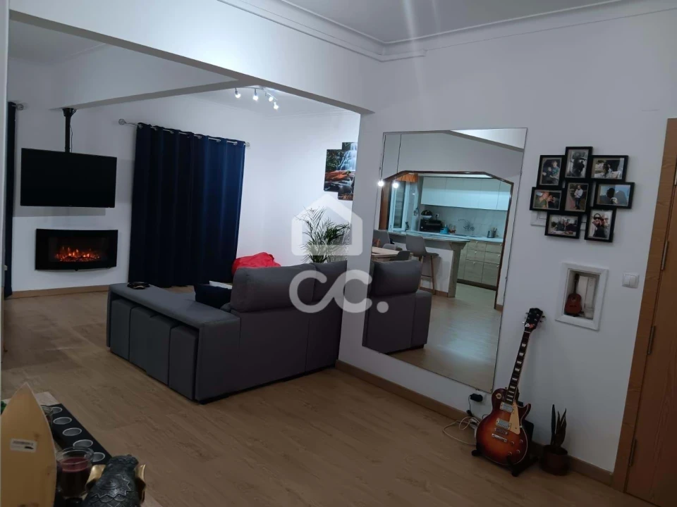 Apartamento T3 para Venda em Laranjeiro e Feijó Foto 4
