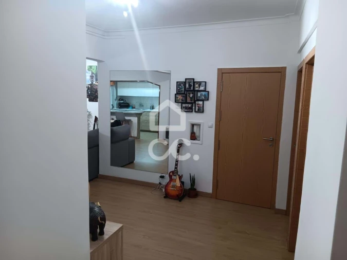 Apartamento T3 para Venda em Laranjeiro e Feijó Foto 3