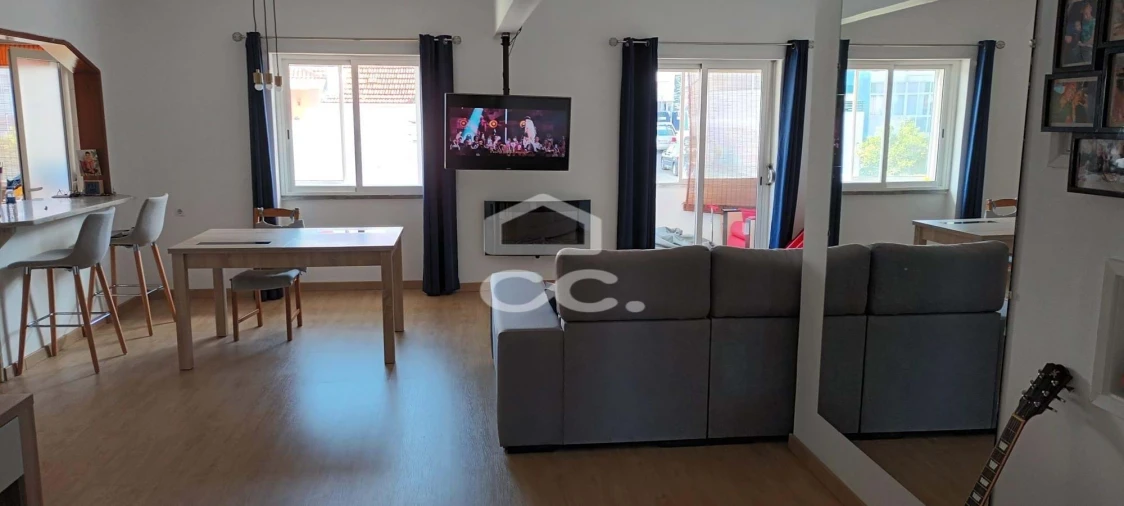 Apartamento T3 para Venda em Laranjeiro e Feijó Foto 5
