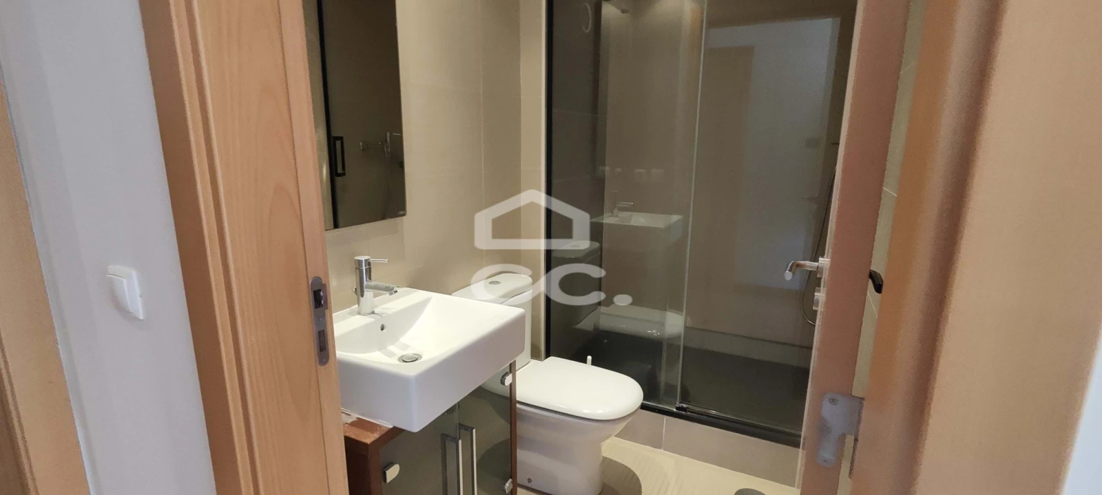 Apartamento T3 para Venda em Charneca de Caparica e Sobreda Foto 39