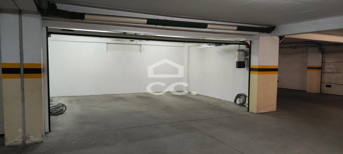 Apartamento T3 para Venda em Charneca de Caparica e Sobreda Foto 46