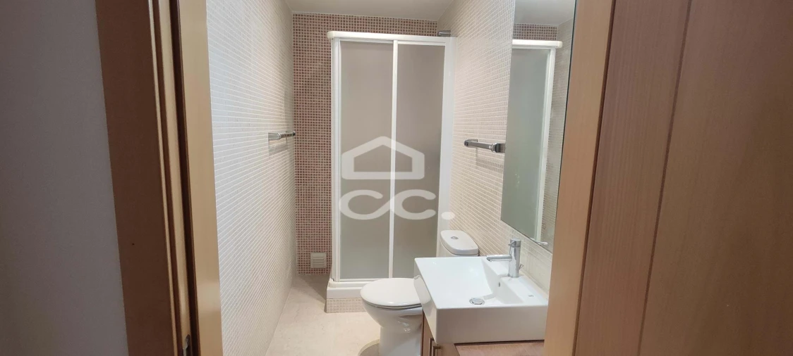 Apartamento T3 para Venda em Charneca de Caparica e Sobreda Foto 44