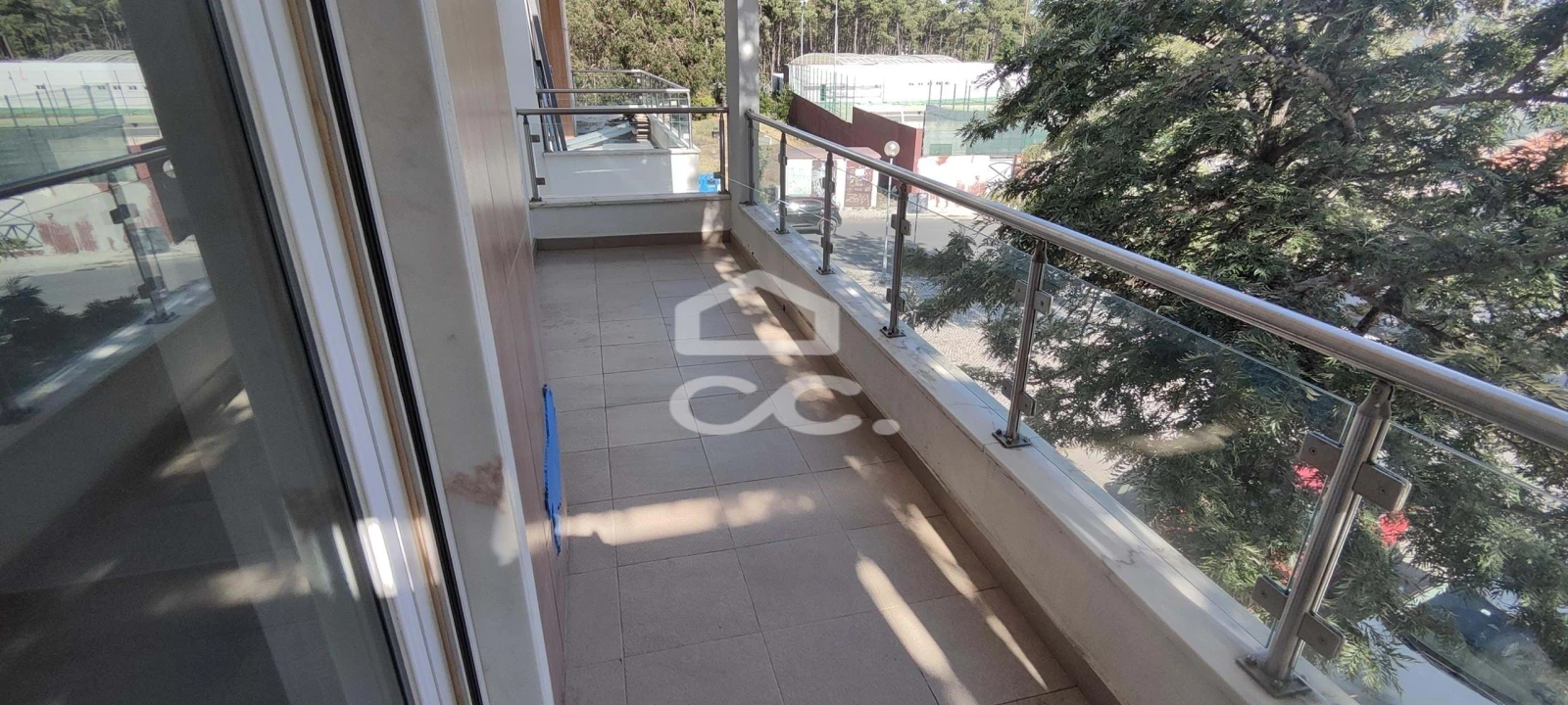 Apartamento T3 para Venda em Charneca de Caparica e Sobreda Foto 27