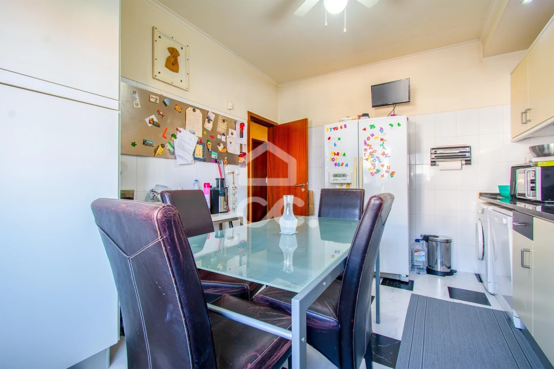 Moradia T3 para Venda em Charneca de Caparica e Sobreda Foto 3