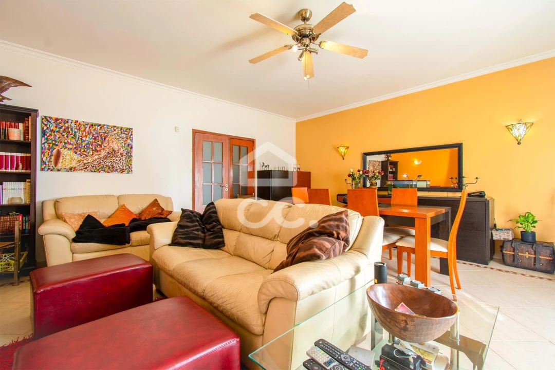 Moradia T3 para Venda em Charneca de Caparica e Sobreda Foto 2