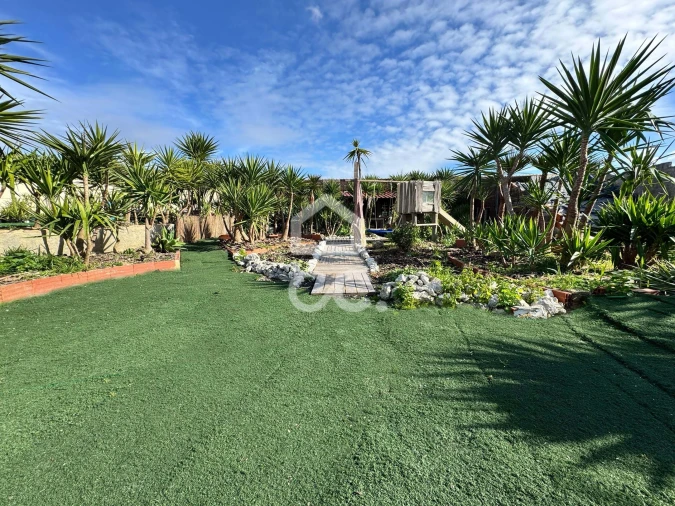 Terreno para Venda em Charneca de Caparica e Sobreda Foto 3