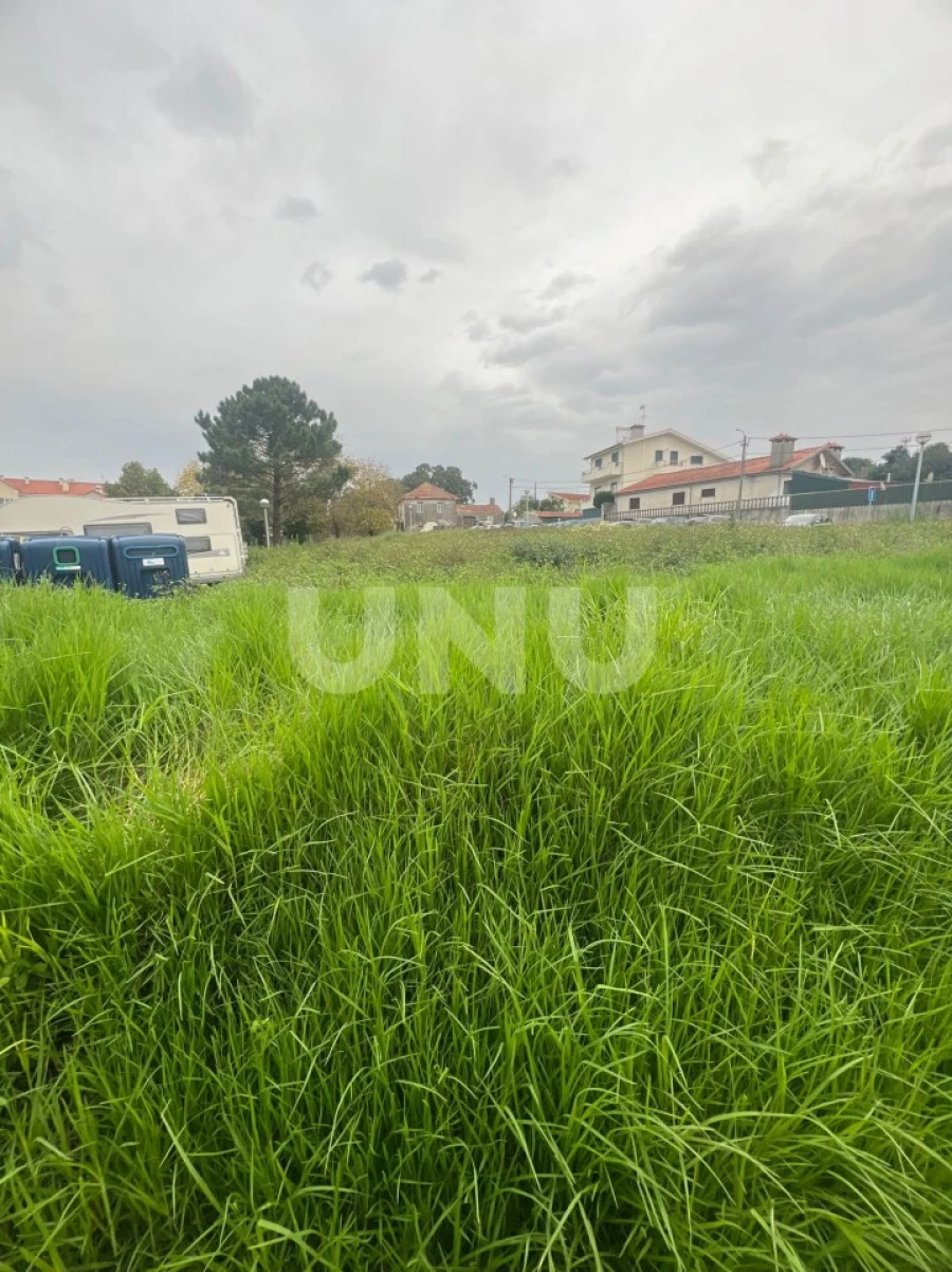 Terreno para Venda em Esmoriz Foto 3