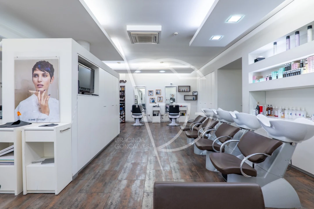 Loja para Venda em Santa Marinha e São Pedro da Afurada Foto 7