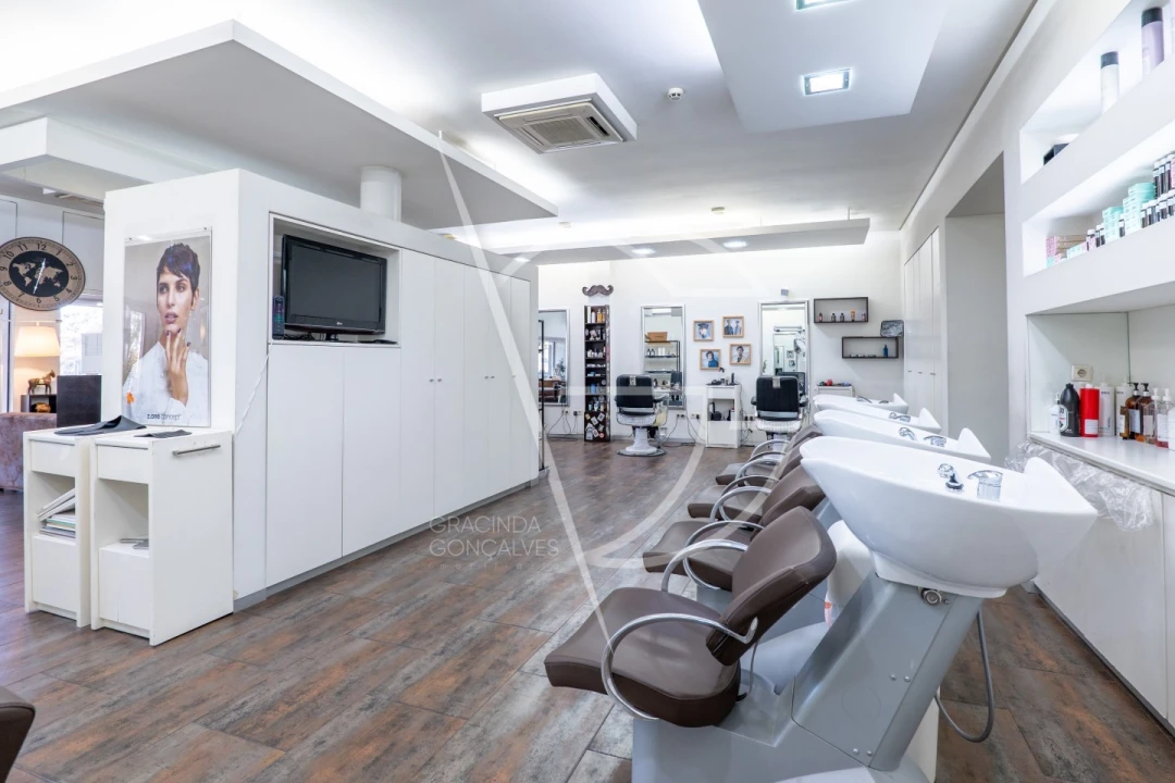 Loja para Venda em Santa Marinha e São Pedro da Afurada Foto 8